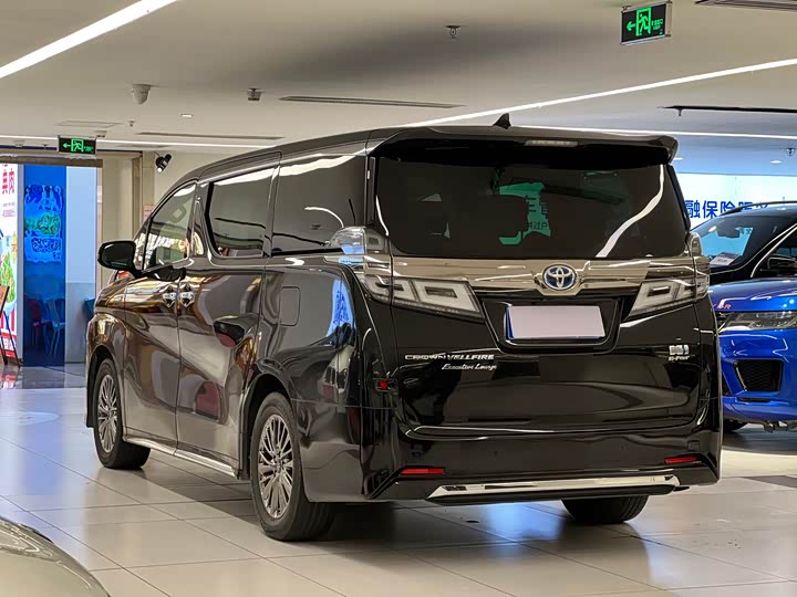 Фото 6 - Toyota Vellfire