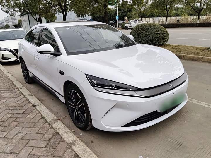 Фото 4 - BYD Qin L