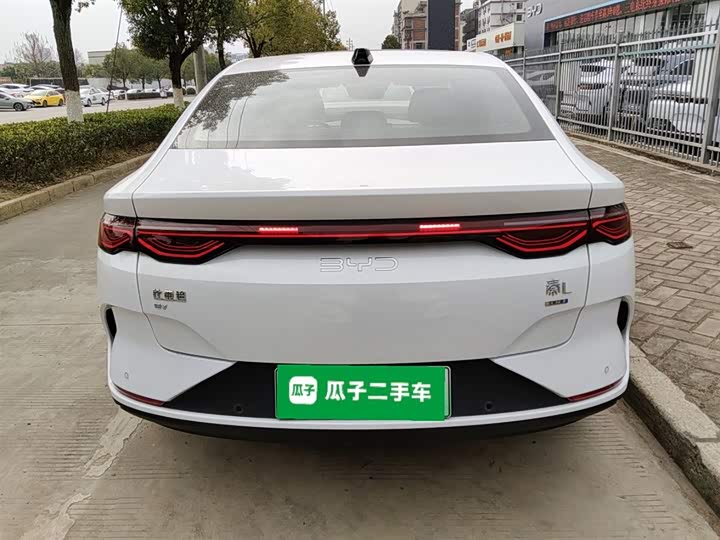 Фото 6 - BYD Qin L