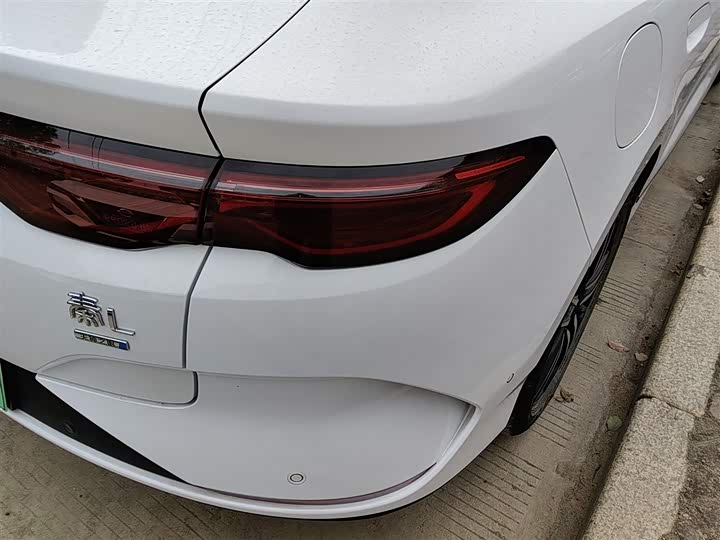 Фото 8 - BYD Qin L