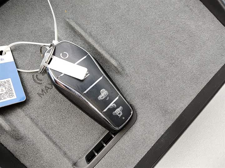 Фото 9 - BYD Qin L