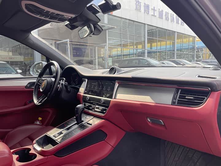 Фото 3 - Porsche Macan