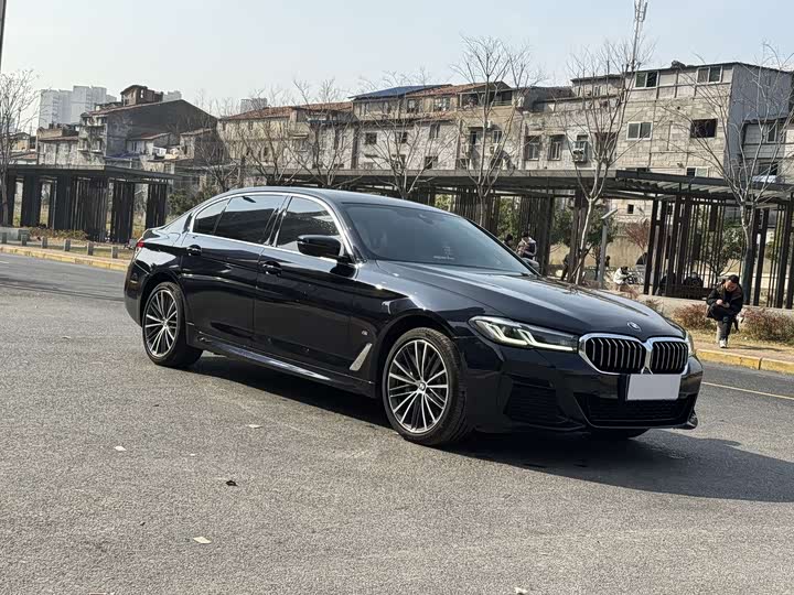 Фото 3 - BMW 5 Series