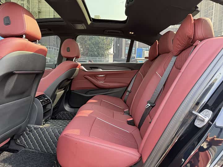 Фото 5 - BMW 5 Series