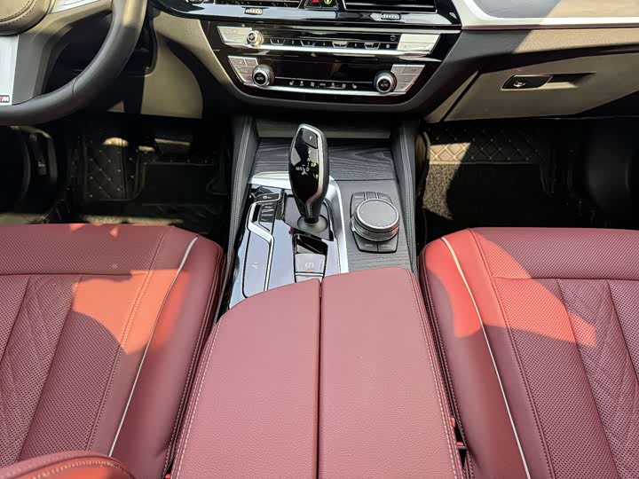 Фото 7 - BMW 5 Series