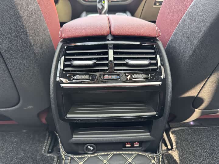 Фото 8 - BMW 5 Series