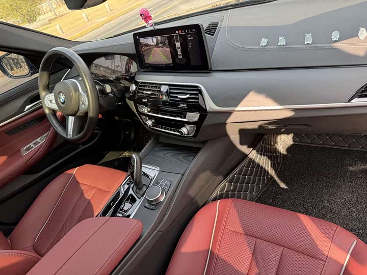 Фото 9 - BMW 5 Series