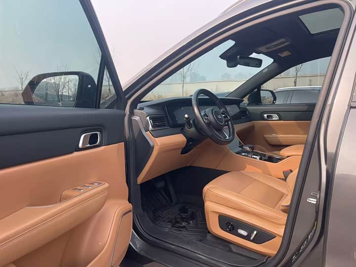 Фото 4 - LiXiang One