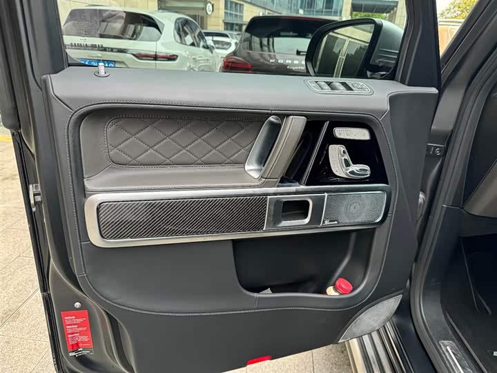 Фото 7 - Mercedes-Benz G-Class AMG