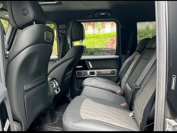 Фото 8 - Mercedes-Benz G-Class AMG