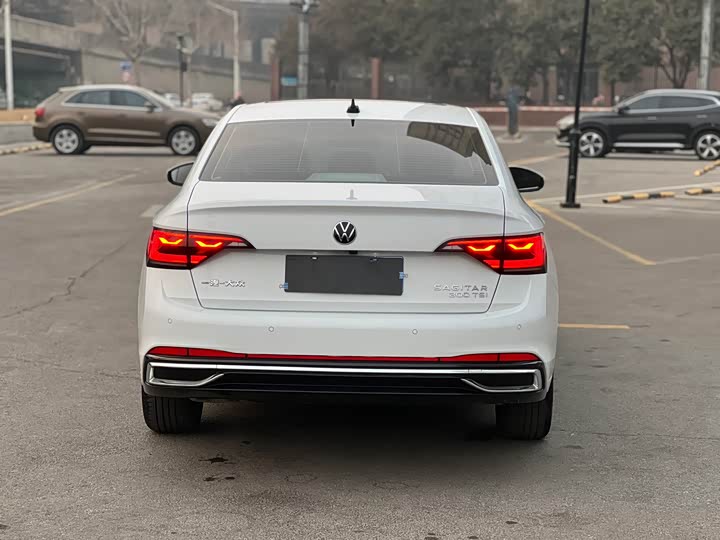 Фото 5 - Volkswagen Sagitar L