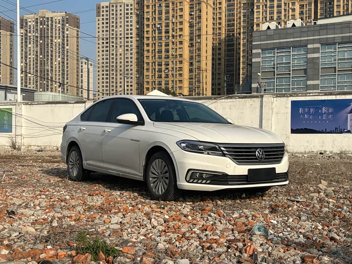 Фото 3 - Volkswagen Lavida