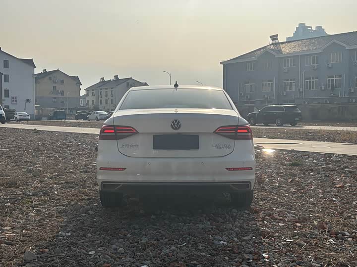 Фото 5 - Volkswagen Lavida