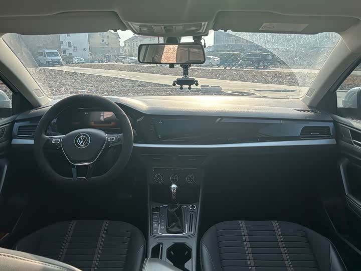 Фото 7 - Volkswagen Lavida