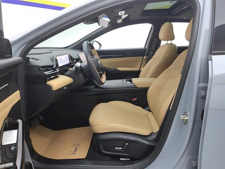 Фото 9 - Geely Galaxy L6