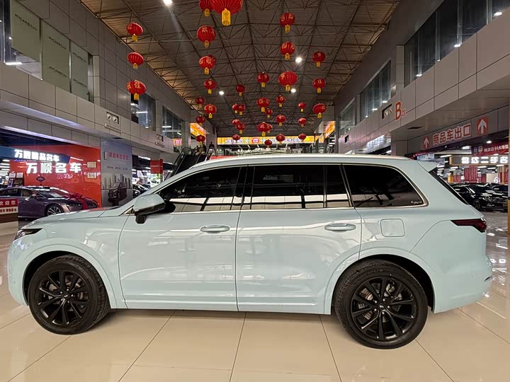 Фото 7 - LiXiang One