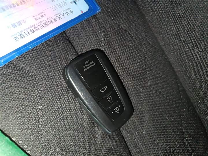 Фото 9 - Toyota Corolla