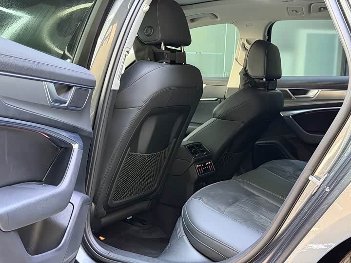 Фото 6 - Audi A6