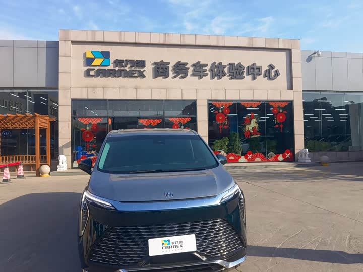 Фото 2 - Buick GL8 Century