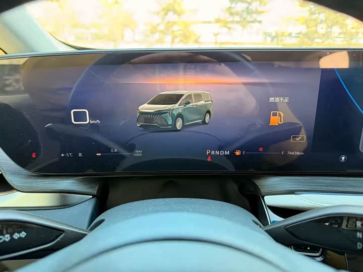 Фото 3 - Buick GL8 Century