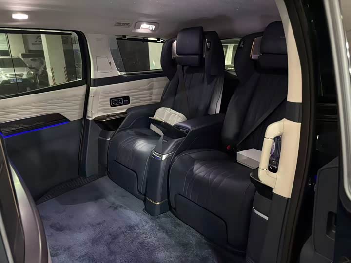 Фото 4 - Buick GL8 Century