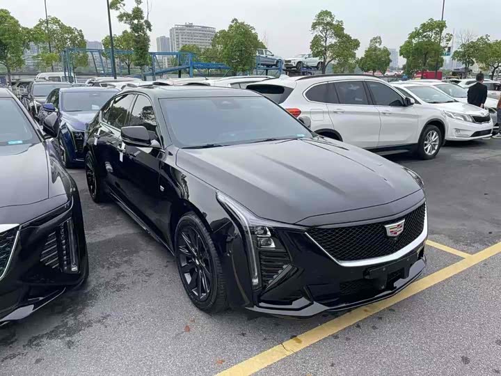 Фото 1 - Cadillac CT5