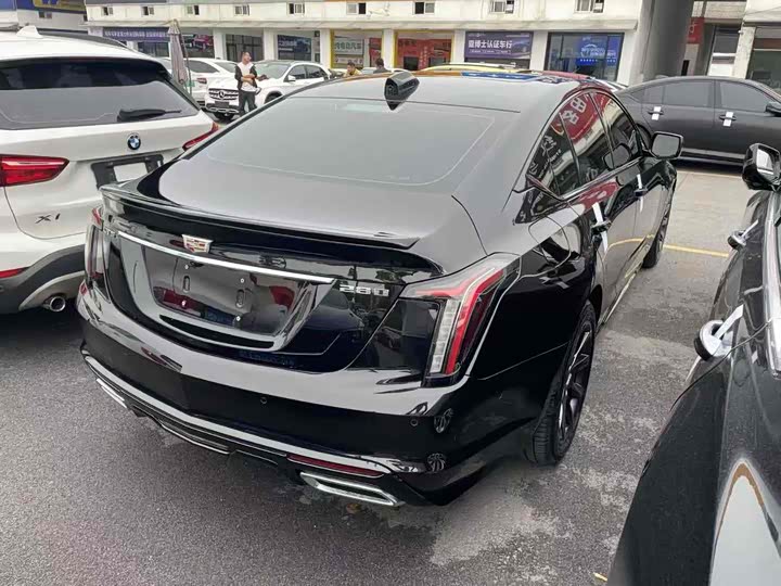 Фото 8 - Cadillac CT5