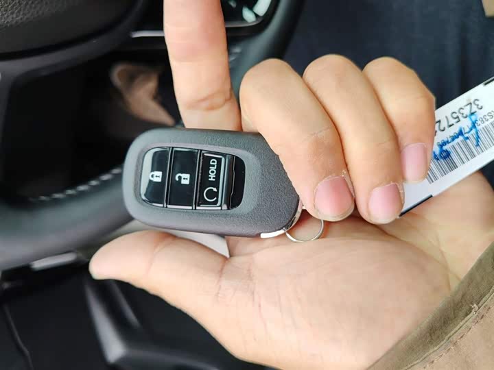 Фото 9 - Honda CR-V