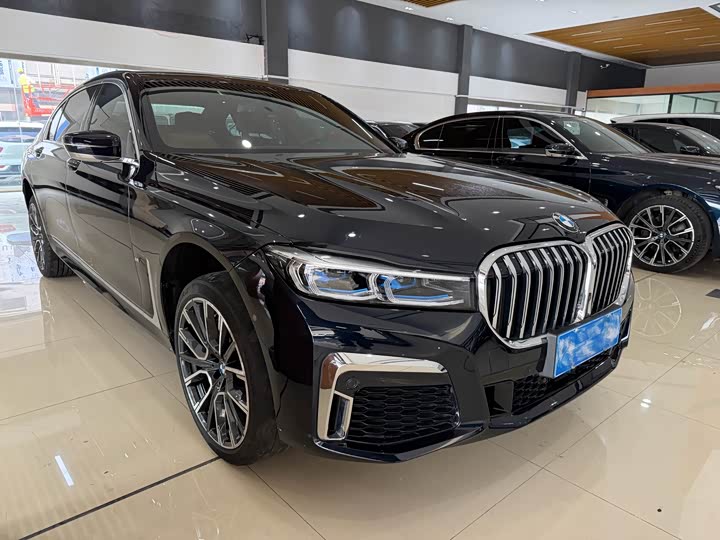 Фото 1 - BMW 7 Series