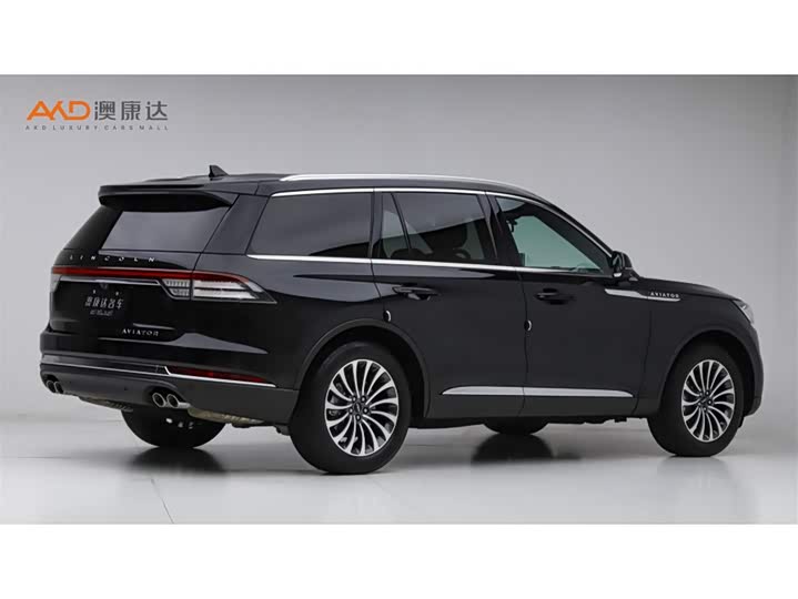 Фото 3 - Lincoln Aviator