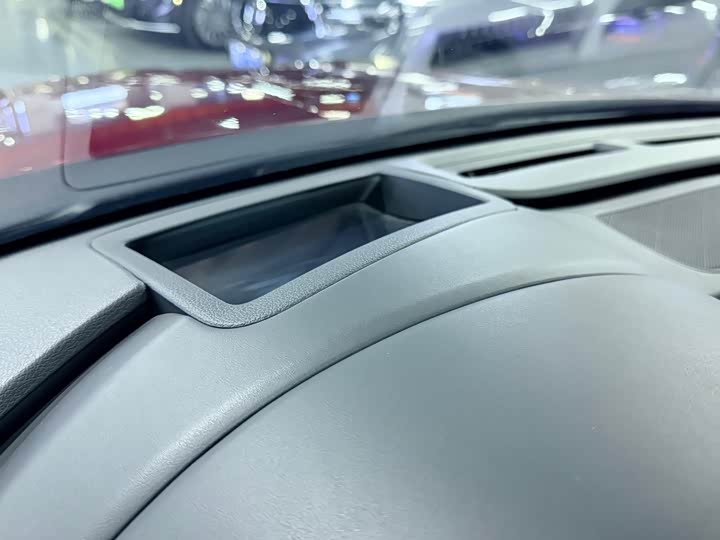 Фото 9 - Genesis G80