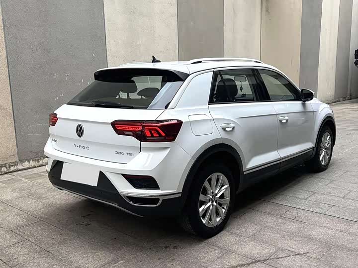 Фото 7 - Volkswagen T-Roc