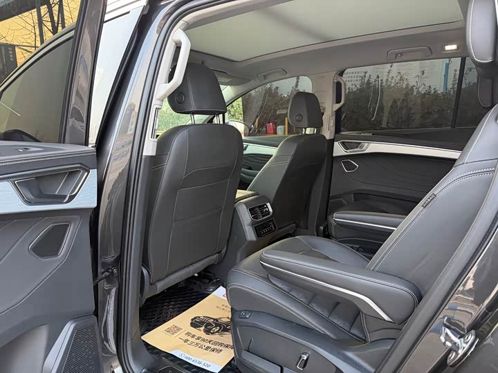 Фото 7 - Volkswagen Talagon