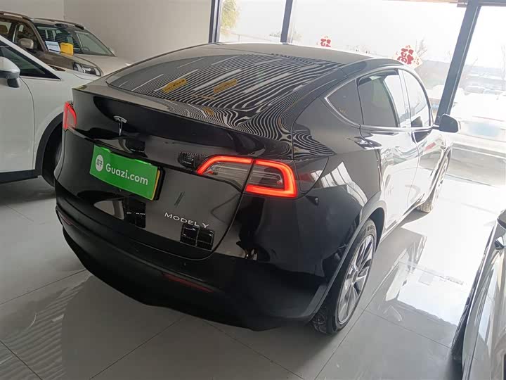 Фото 7 - Tesla Model Y