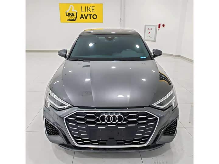 Фото 2 - Audi A3