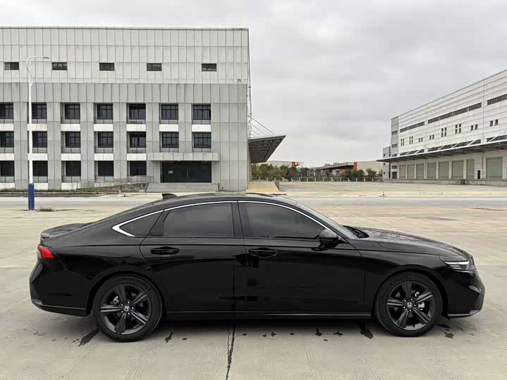 Фото 6 - Honda Inspire