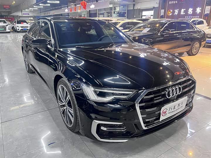 Фото 3 - Audi A6L