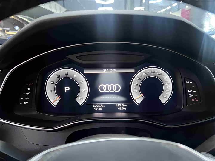 Фото 6 - Audi A6L