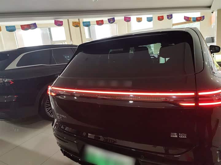 Фото 6 - Exeed Sterra ET