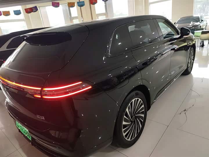 Фото 7 - Exeed Sterra ET