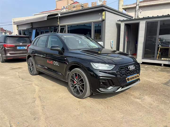 Фото 3 - Audi Q5L