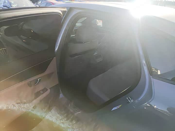 Фото 7 - BYD Han