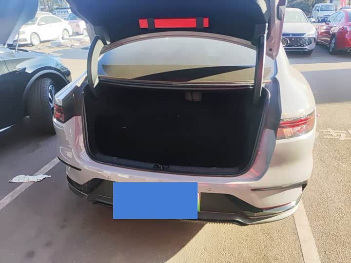 Фото 8 - BYD Han