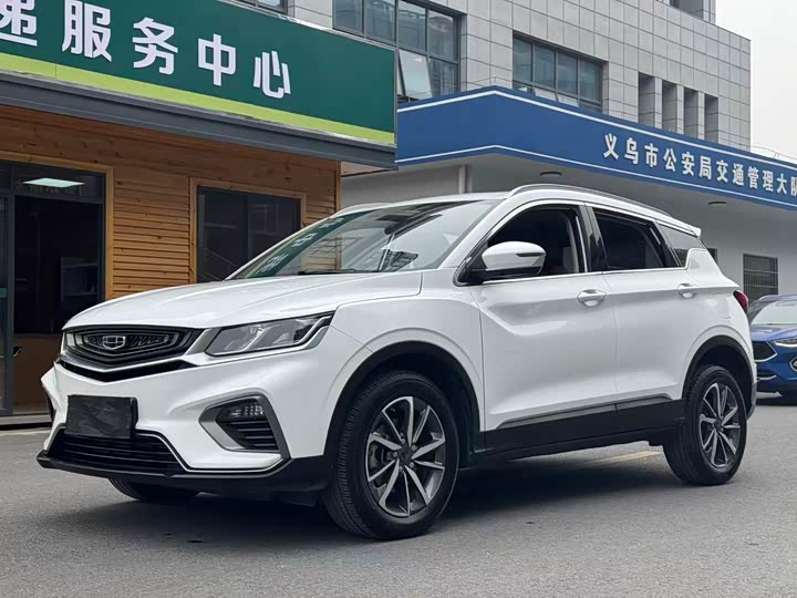 Фото 3 - Geely Coolray