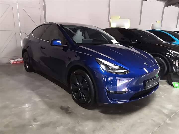 Фото 4 - Tesla Model Y