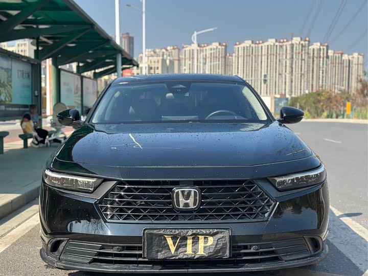 Фото 2 - Honda Accord