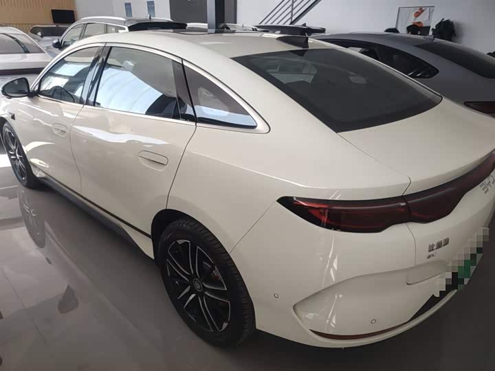 Фото 5 - BYD Qin L