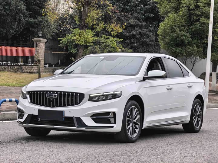 Фото 1 - Geely Preface