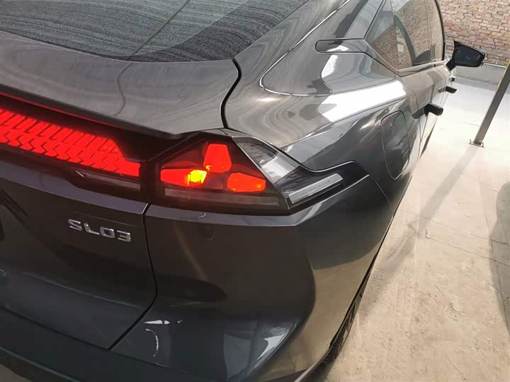 Фото 8 - Changan Deepal SL03