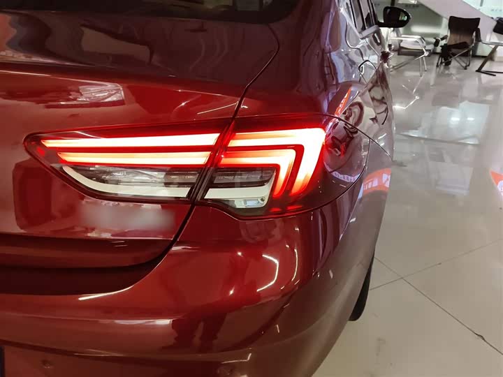 Фото 8 - Buick Regal